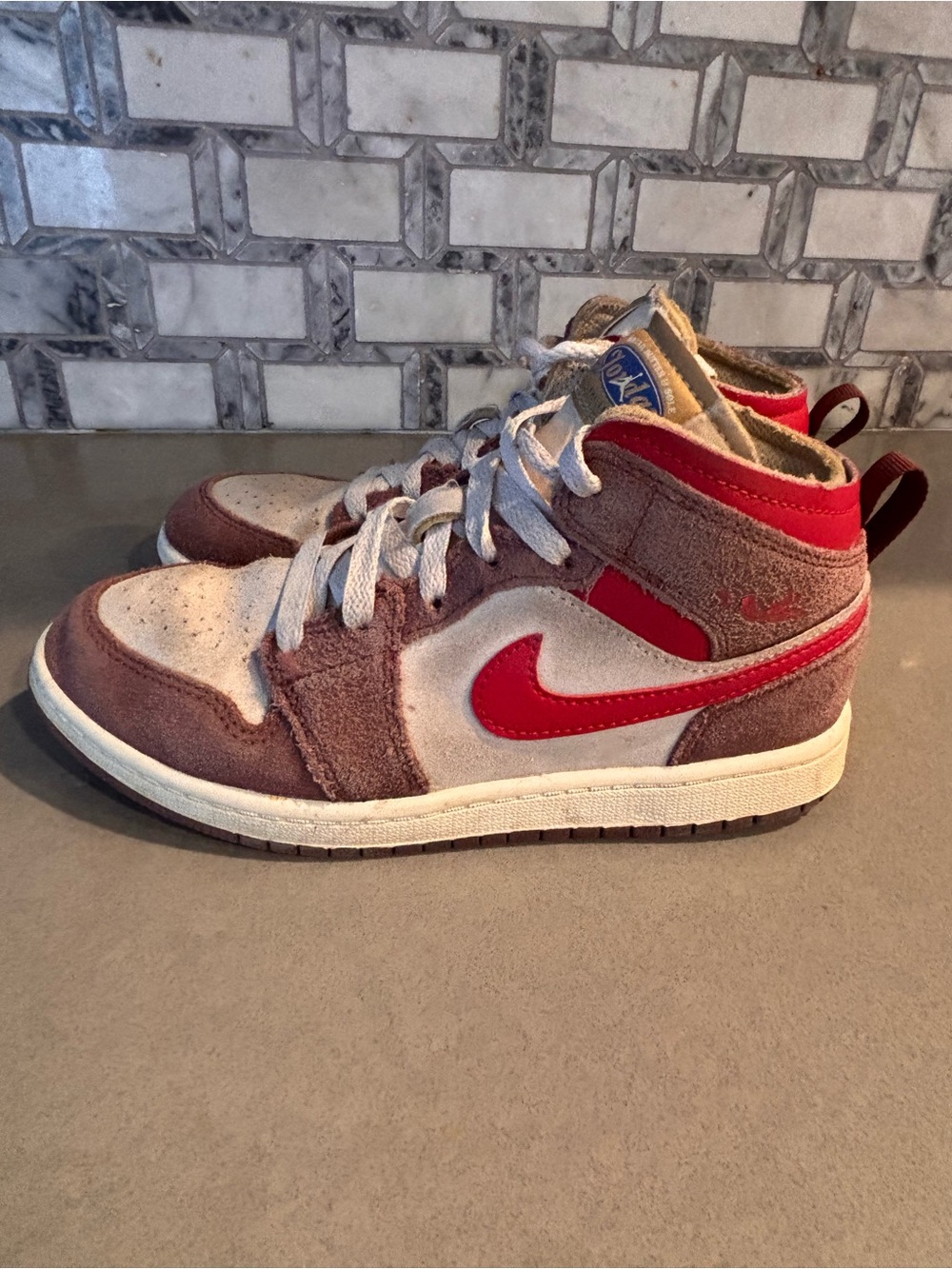 Jordan 1 Mid SE
Bread Butter & Sole boys size 2.5Y